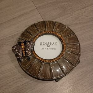 Round BOMBAY Lacquered Marble Frame w/Butterfly -